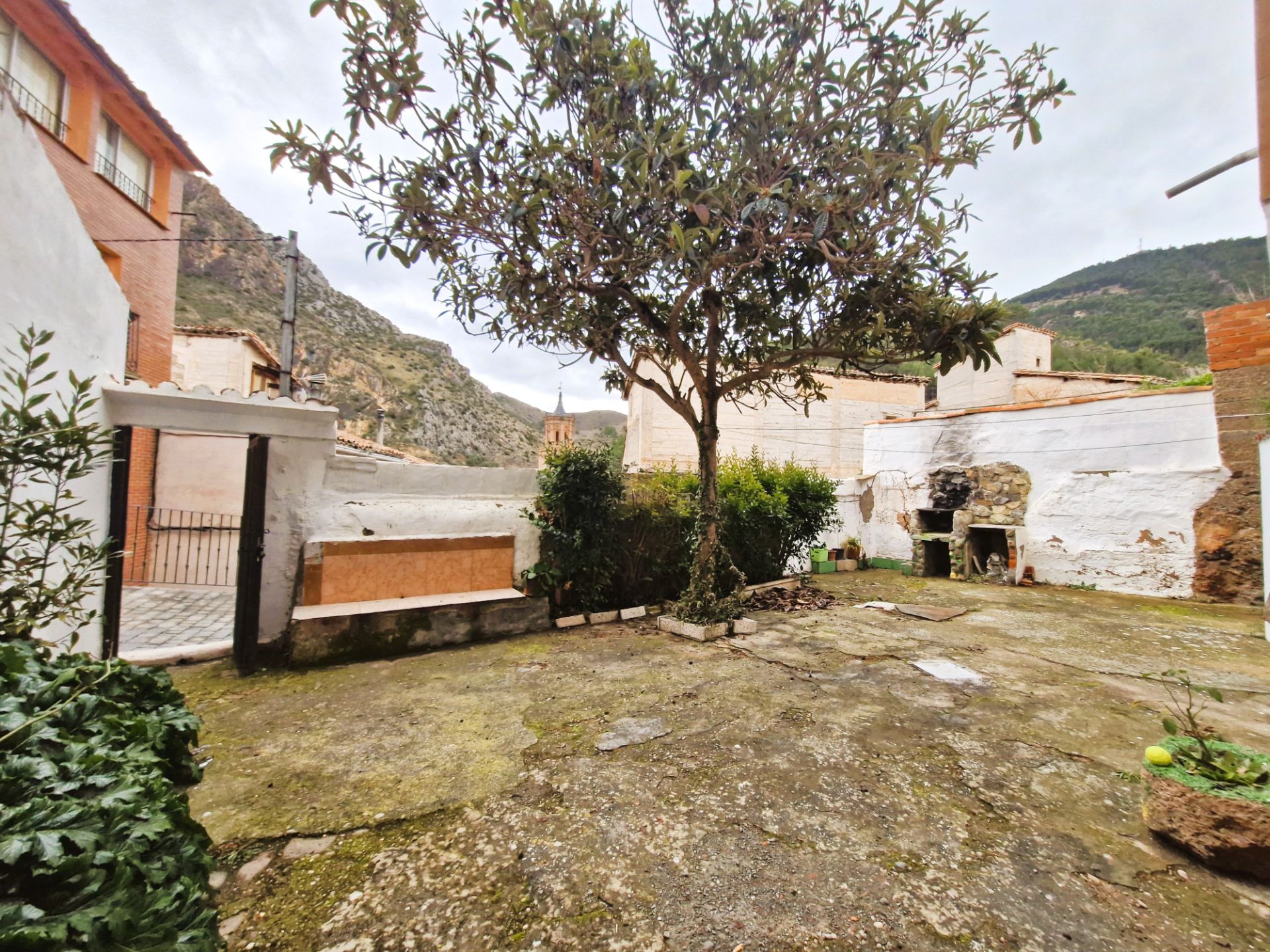 Außenansicht von Country house zum verkauf in Arnedillo mit Heizung, Abstellraum und Möbliert