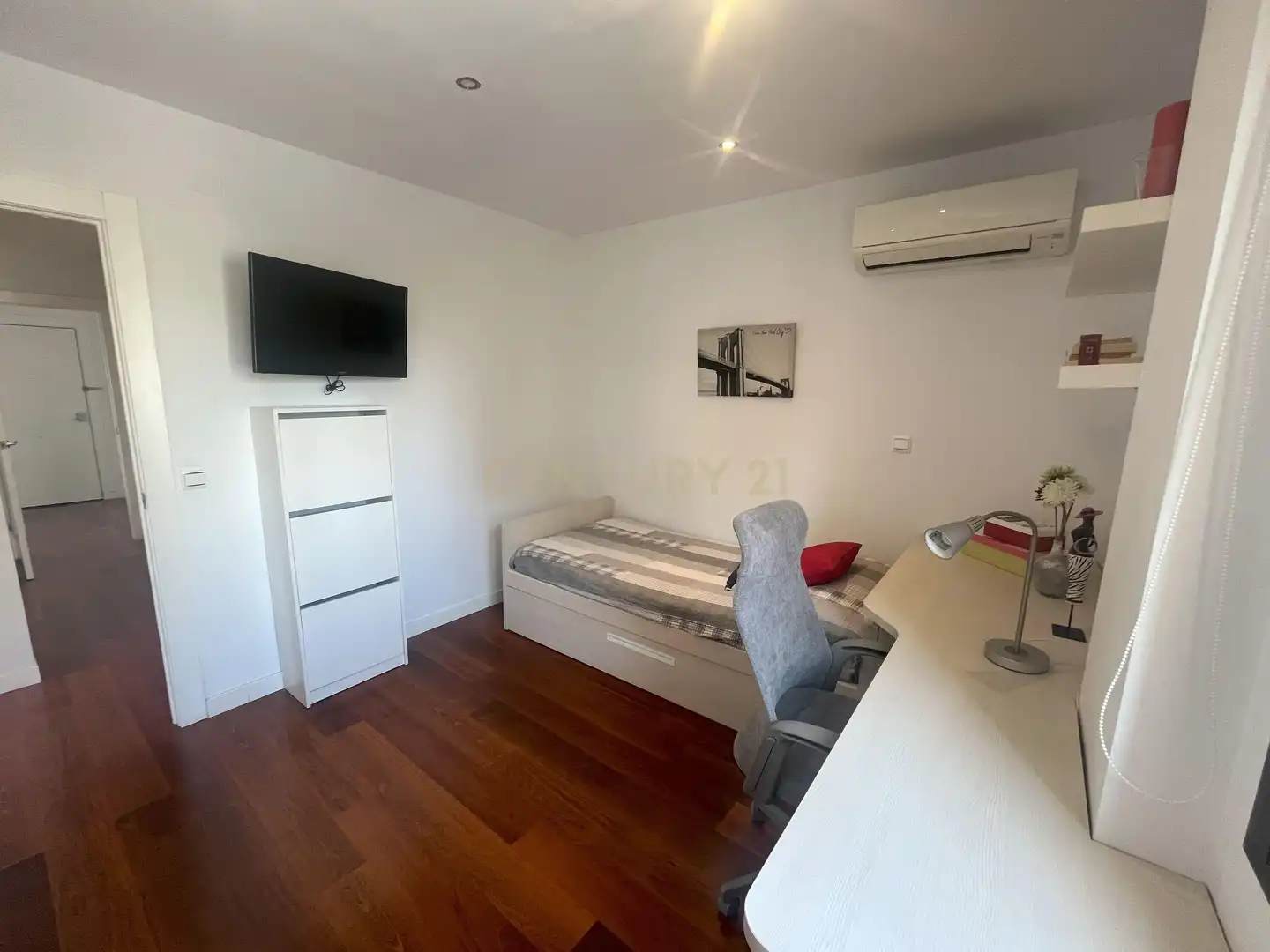 Bedroom of Flat for rent in Málaga  with Air Conditioner, Oven and Washing machine