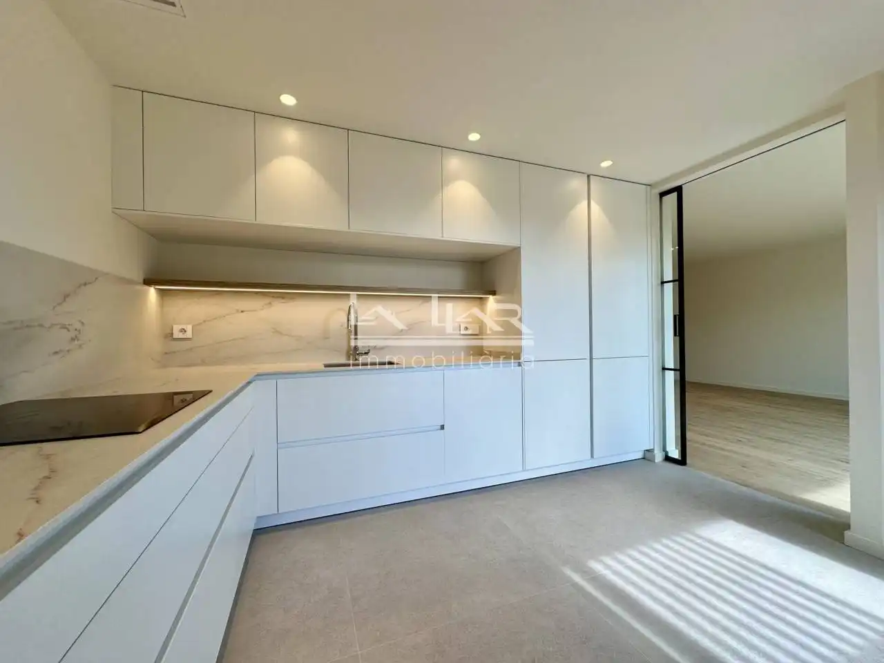Kitchen of Flat for rent in Vic  with Air Conditioner, Heating and Parquet flooring