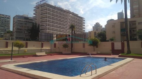 Apartamento en planta alta con vistas al mar en Benidorm!