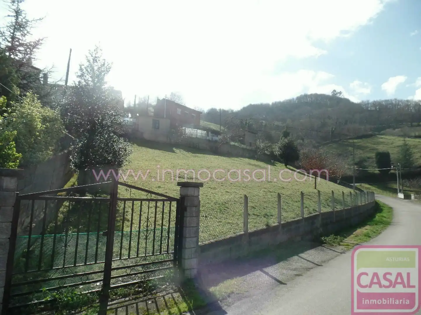 Terreny residencial en venda a San Martín del Rey Aurelio