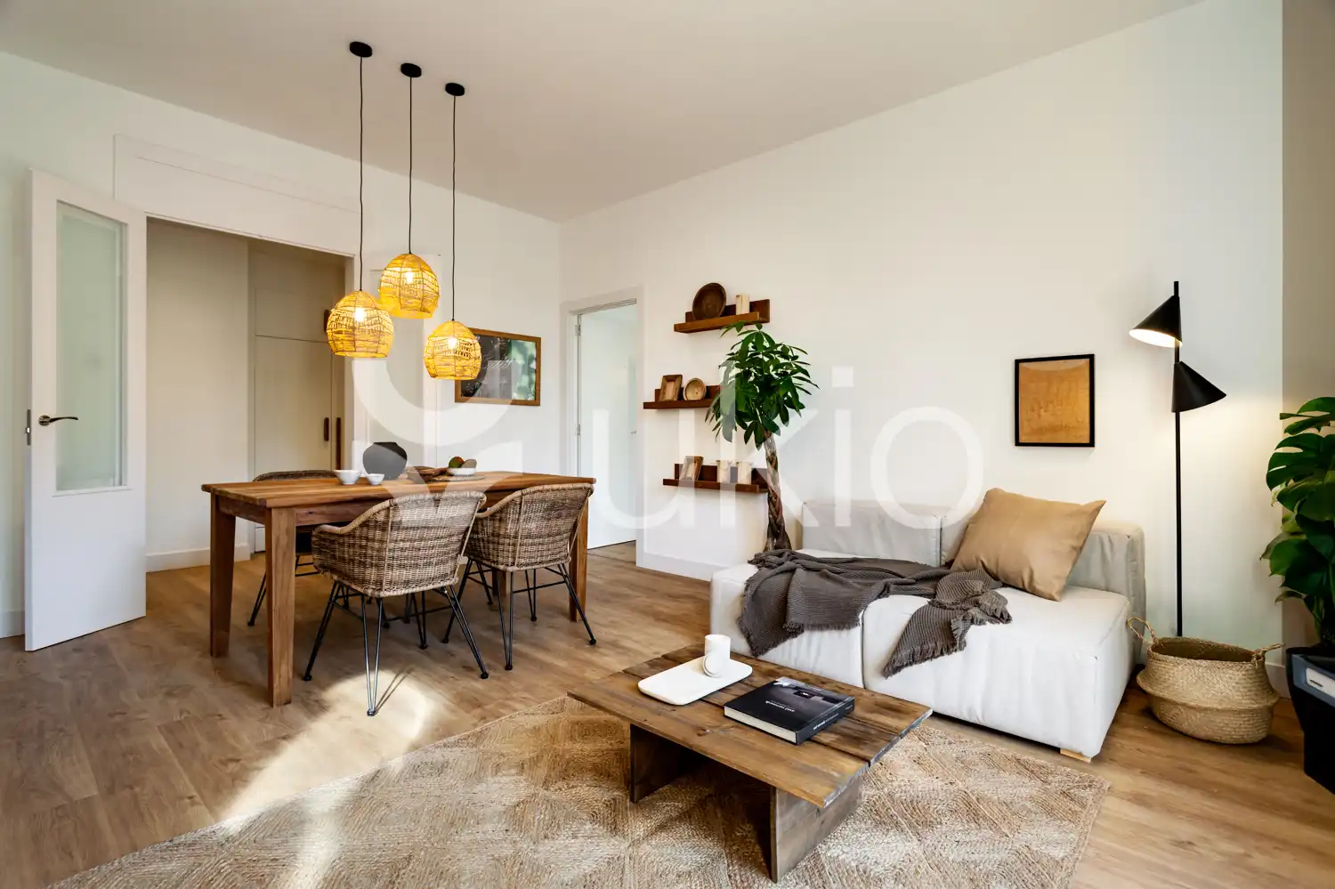 Wohnzimmer von Wohnungen zur Miete in Barcelona mit Klimaanlage, Möbliert und Ofen