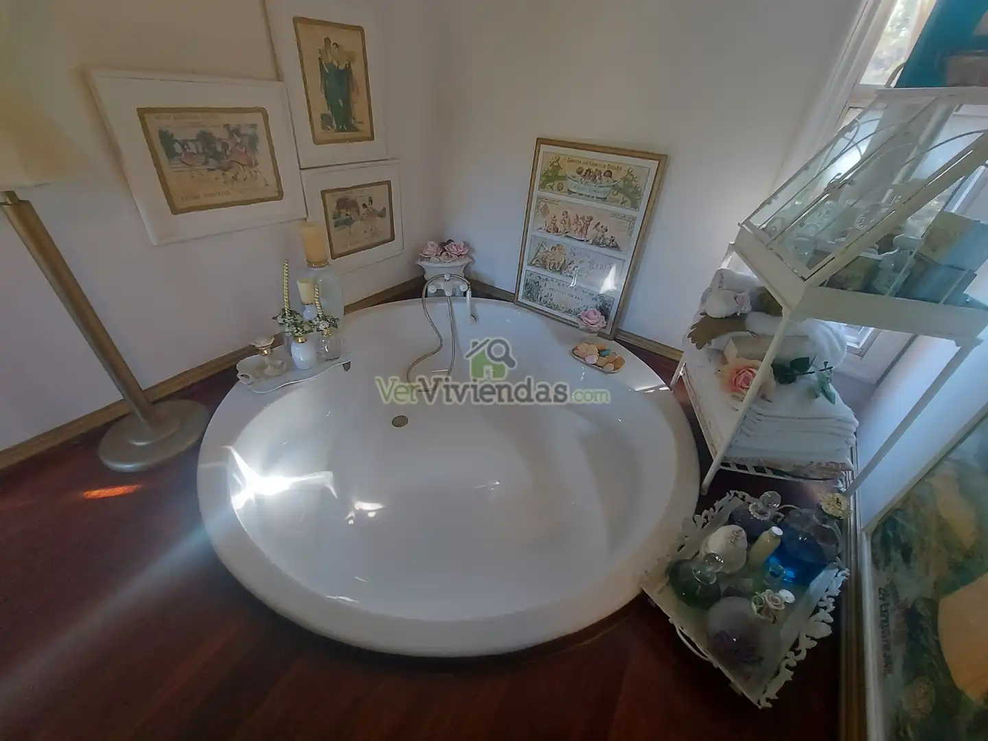 Baño de Casa o chalet en venta en Vallirana con Calefacción, Jardín privado y Terraza