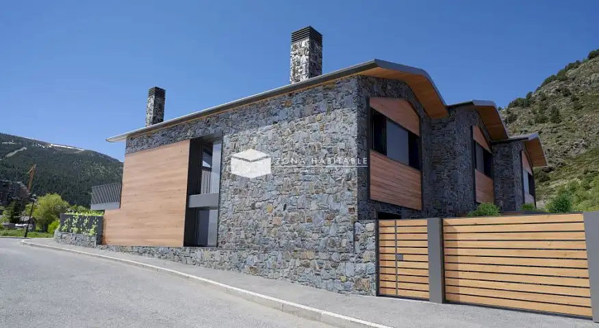 Casa aparellada amb jardí en venda a Soldeu - Incles, imagen 10