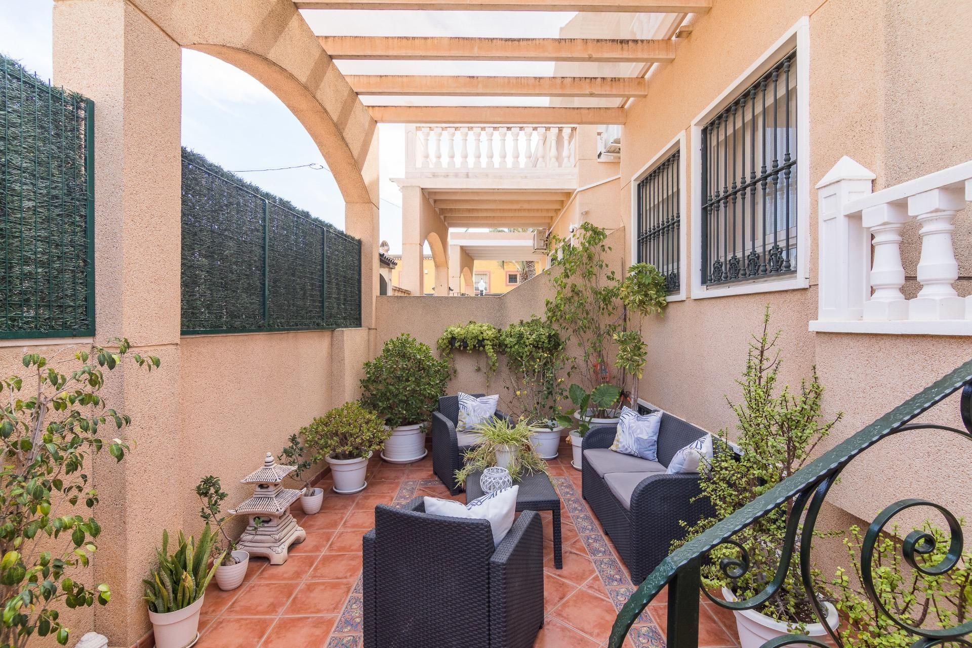 Terrassa de Casa o xalet en venda en Elche / Elx amb Aire condicionat, Calefacció i Jardí privat