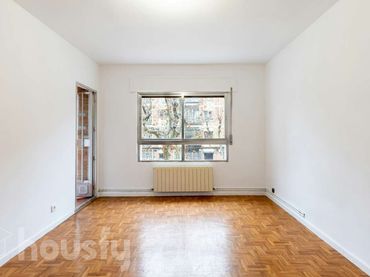 Flat for sale in Plaza Daniel Zuazo .