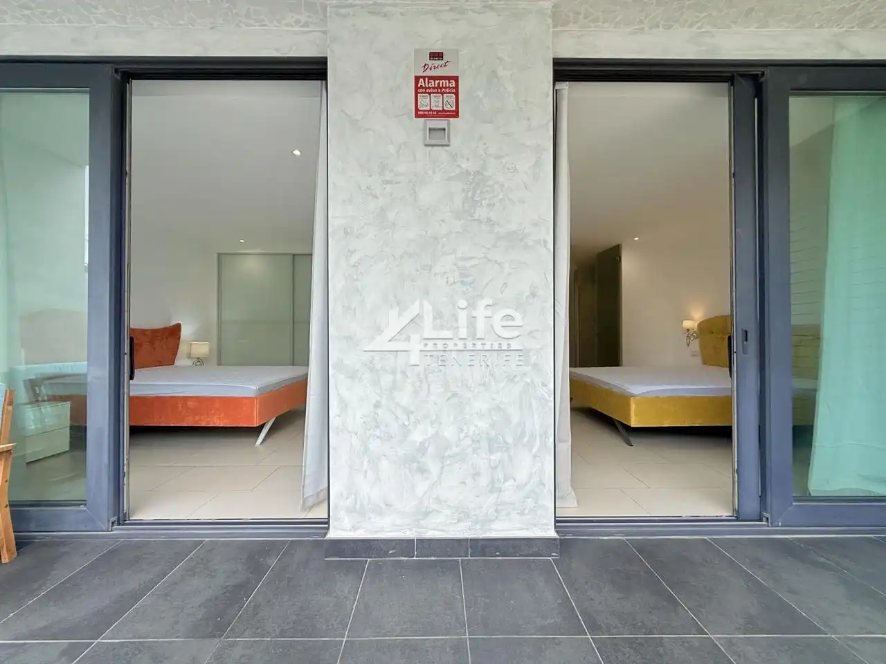 Habitación de Apartamento de alquiler en Arona con Aire acondicionado, Terraza y Piscina