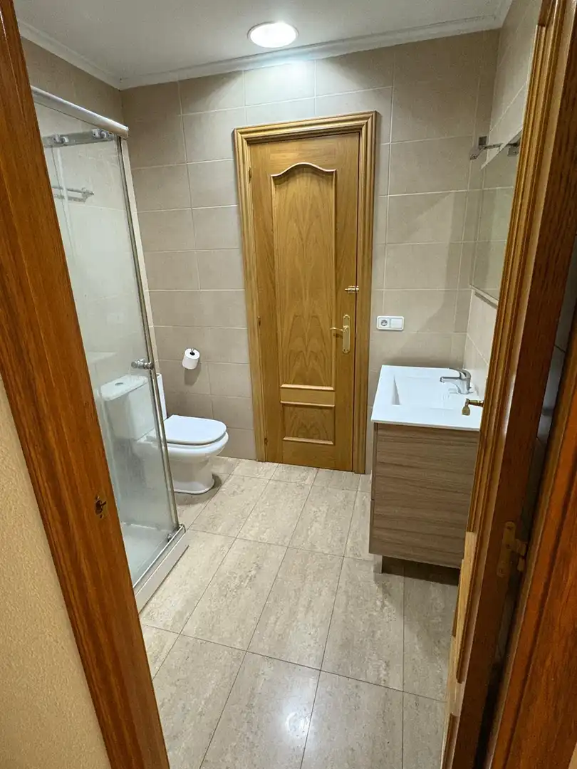 Badezimmer von Wohnung zum Verkauf in Sabadell mit Klimaanlage und Terrasse