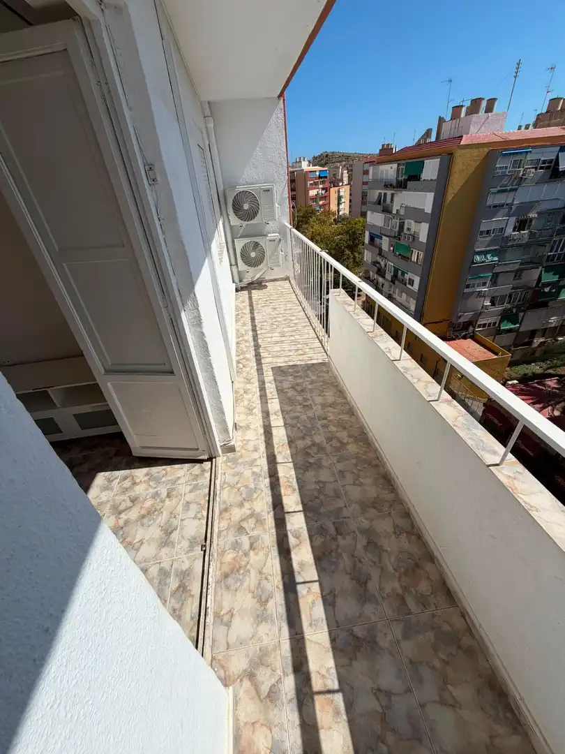 Terrasse von Wohnung zur Miete in Alicante / Alacant mit Klimaanlage und Balkon