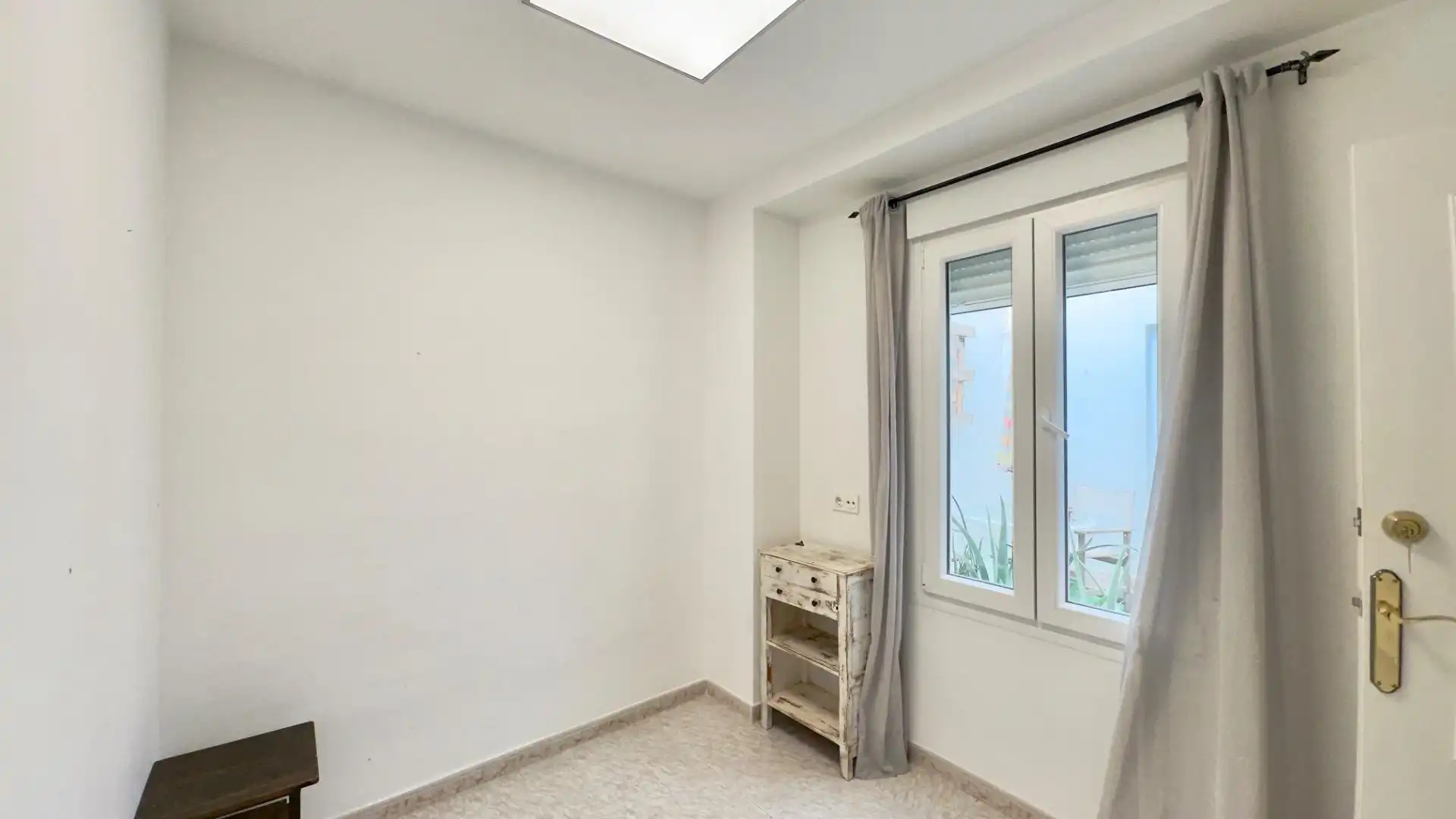 Flat for rent in Calle Calle Molinos, San Matías - Realejo