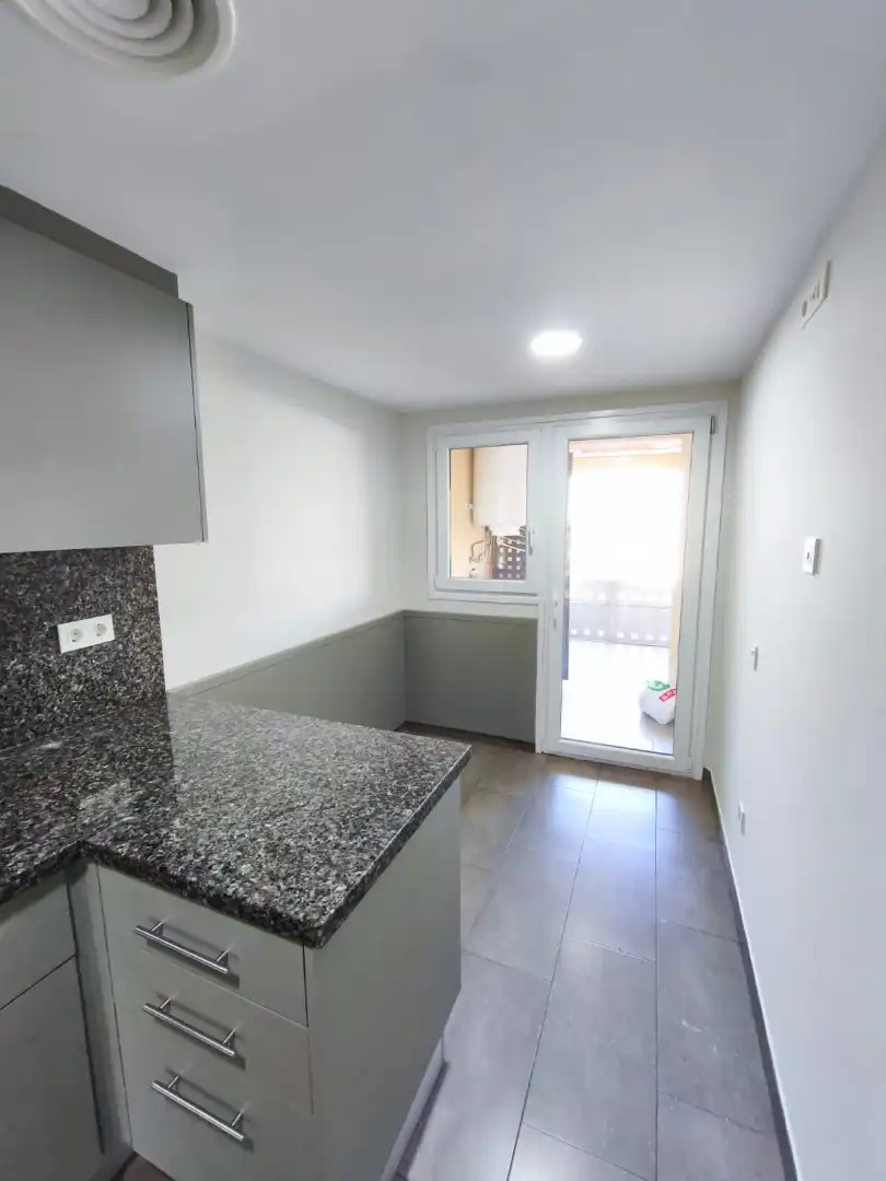 Cocina de Piso en venta en Salou con Aire acondicionado, Calefacción y Terraza