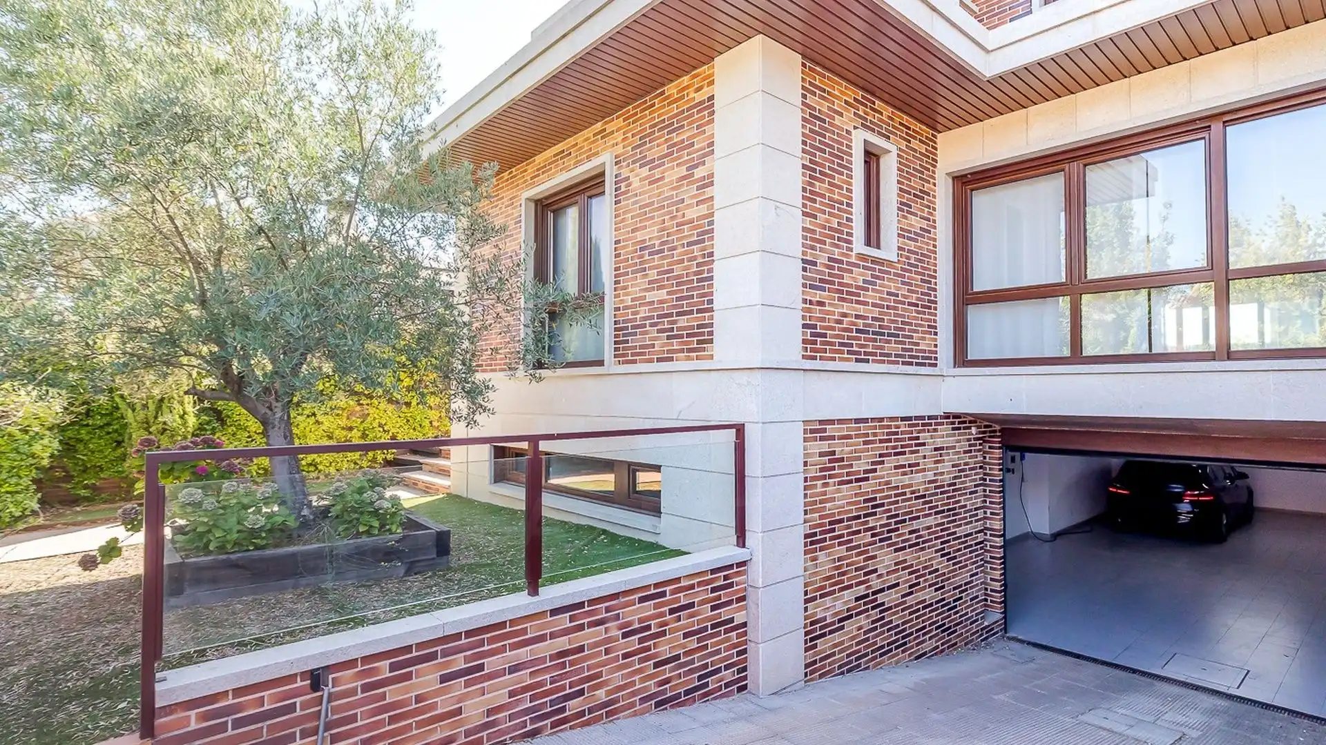 Vista exterior de Casa o chalet de alquiler en Majadahonda con Aire acondicionado, Calefacción y Terraza