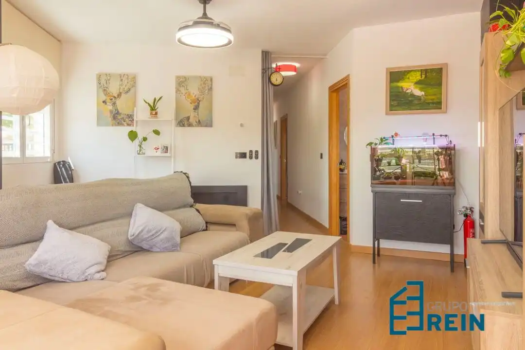 Wohnzimmer von Wohnung zum Verkauf in Cobeja
