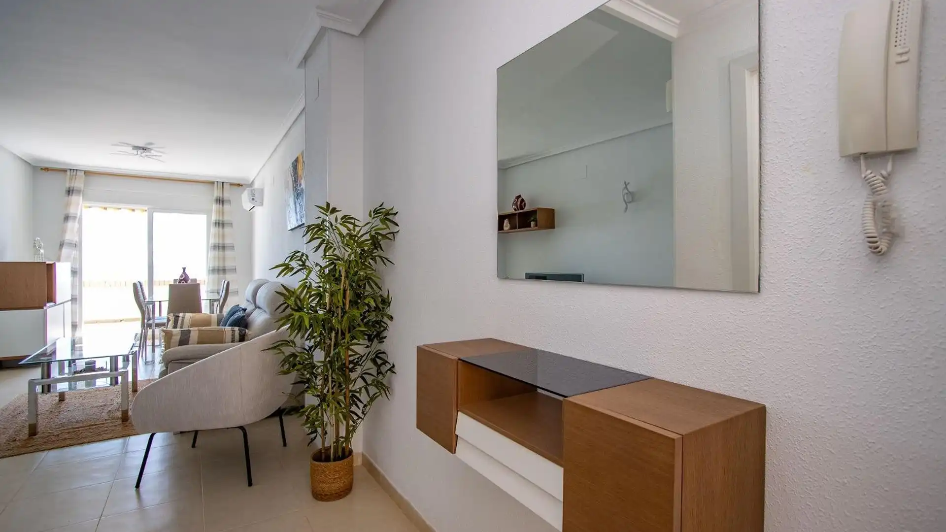 Sala de estar de Apartamento en venta en Oropesa del Mar / Orpesa con Aire acondicionado, Jardín privado y Terraza