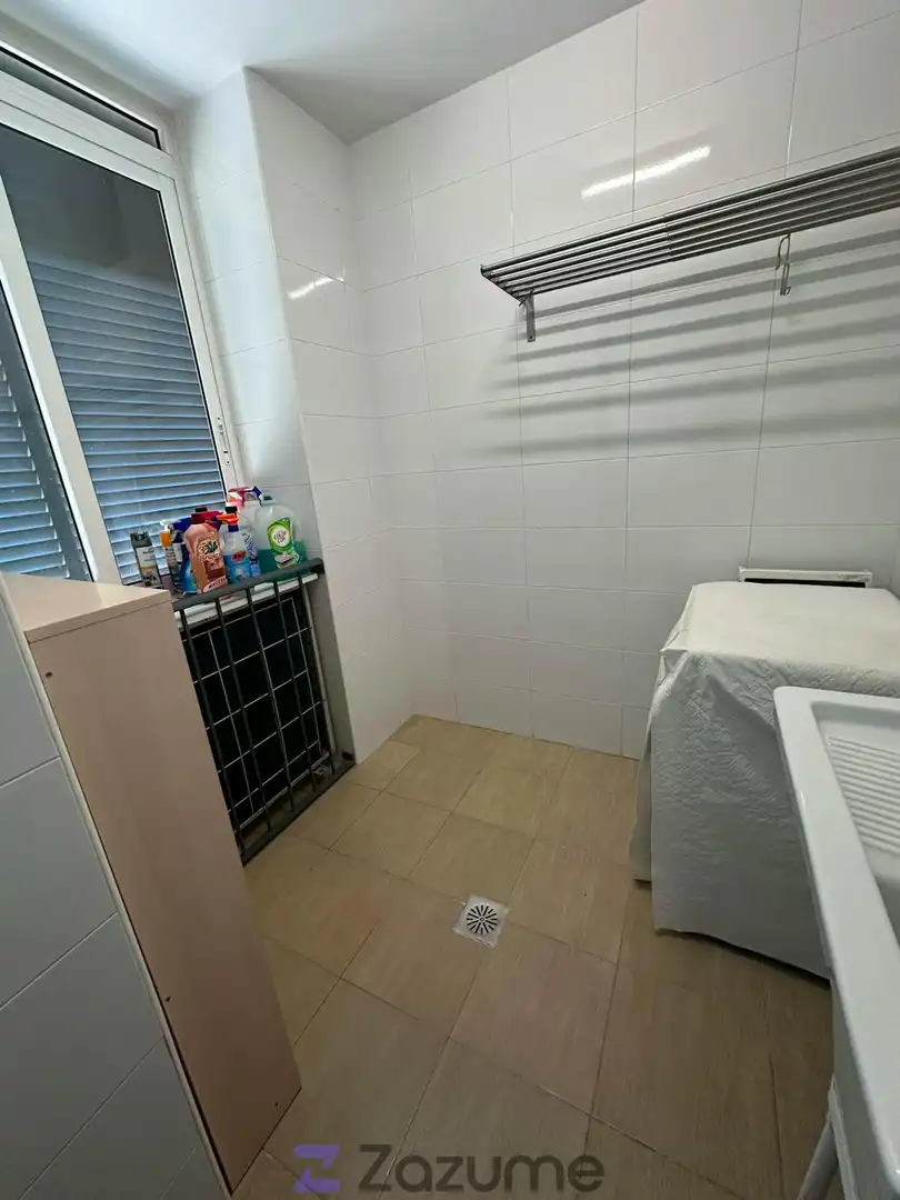Bathroom of Flat for rent in Murcia  with Air Conditioner, Private garden and Swimming Pool