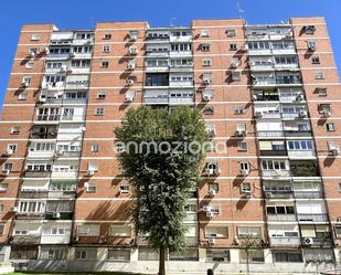 Vista exterior de Pis de lloguer en  Madrid Capital amb Aire condicionat i Rentadora