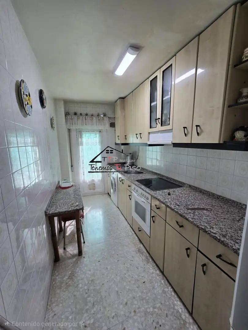 Cocina de Piso en venta en Zaragoza con Calefacción y Terraza