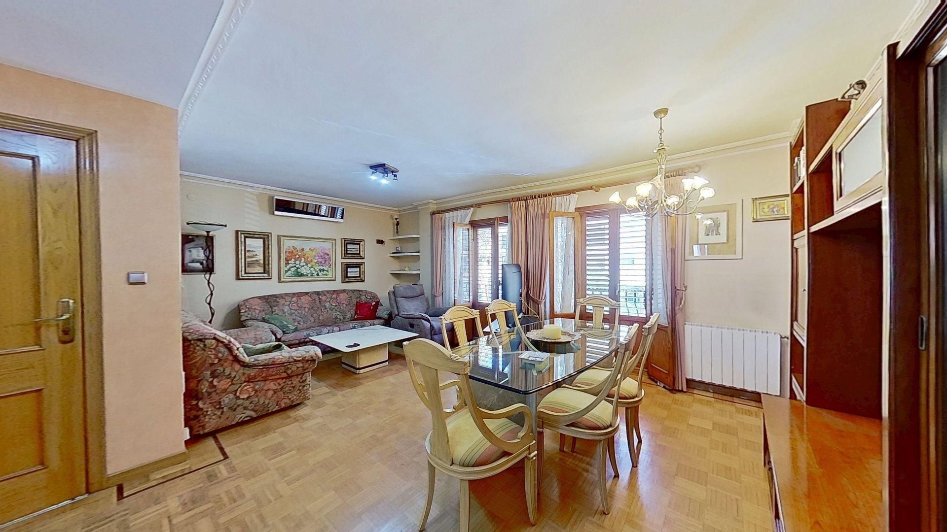 Comedor de Piso en venta en Torrent con Aire acondicionado, Calefacción y Terraza