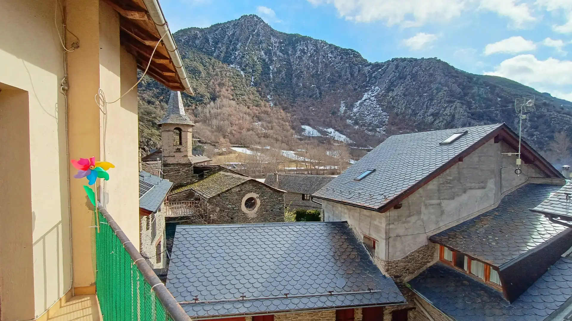 Vista exterior de Casa o xalet en venda en Vall de Cardós amb Calefacció, Jardí privat i Parquet