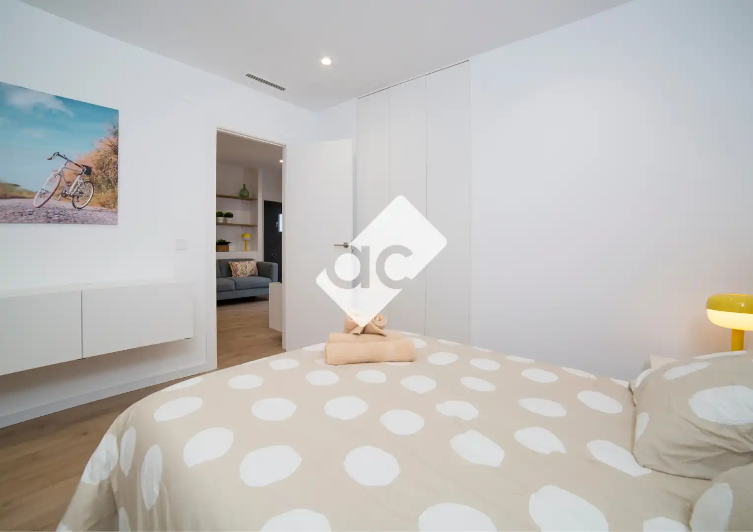 Bedroom of Flat for rent in Valencia  with Air Conditioner, Heating and Terrace