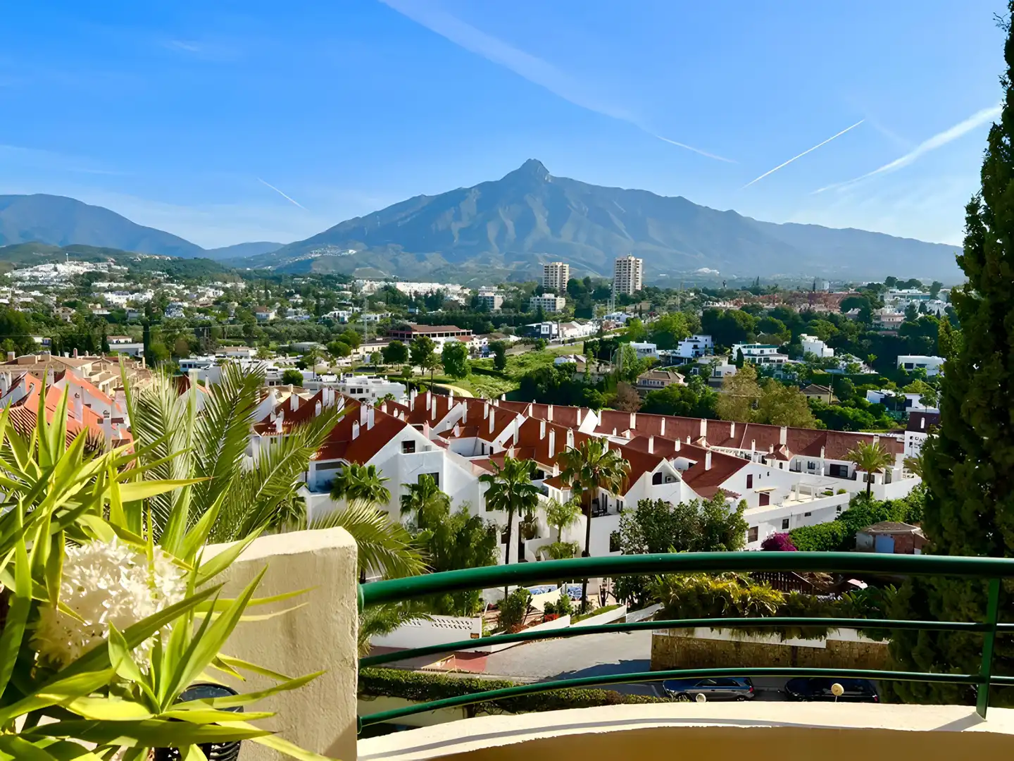 Apartament amb piscina en venda a Nueva Andalucía, imagen 2