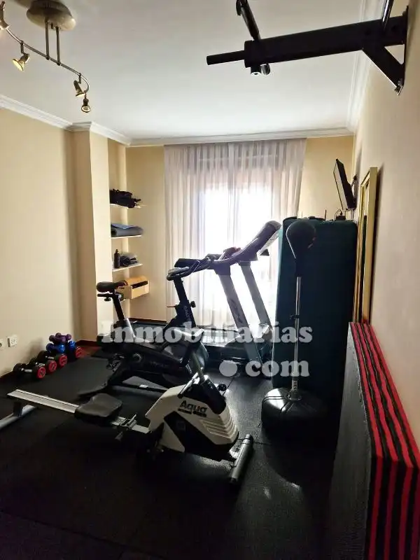 Ático en venta en Castro-Urdiales con Calefacción, Parquet y Trastero