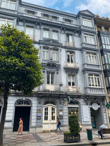 Piso en Venta en Salesas - Foncalada - Campoamor