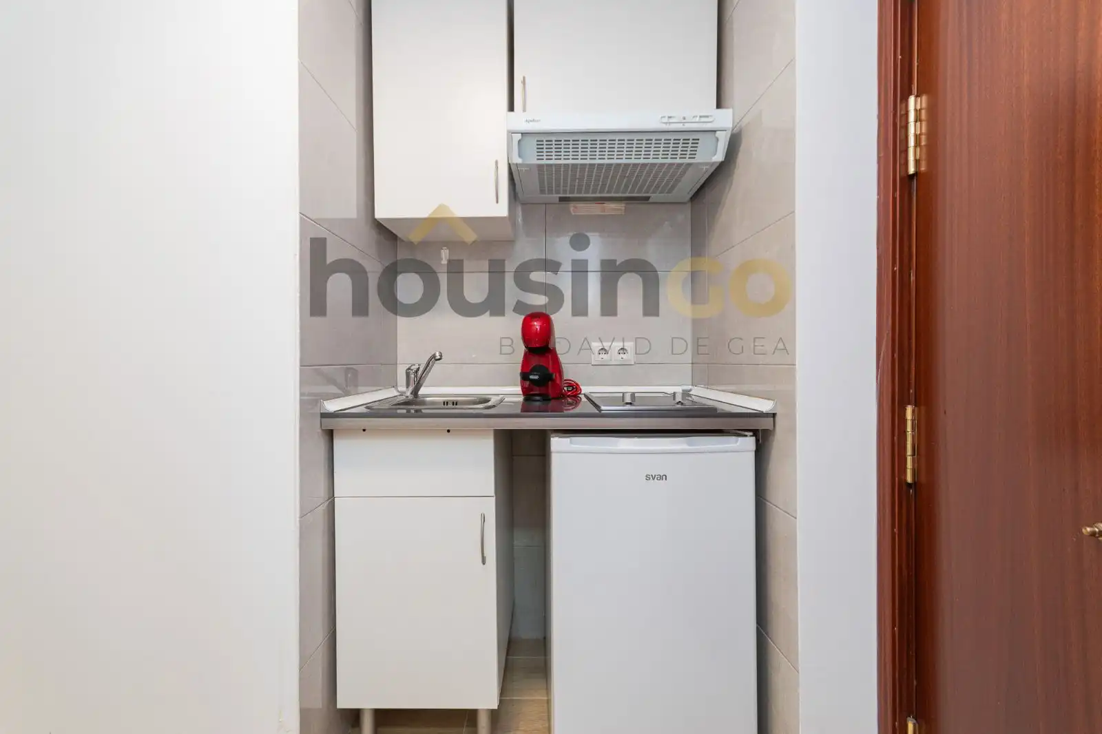 Kitchen of Study for rent in Madrid  with Air Conditioner, Heating and Parquet flooring
