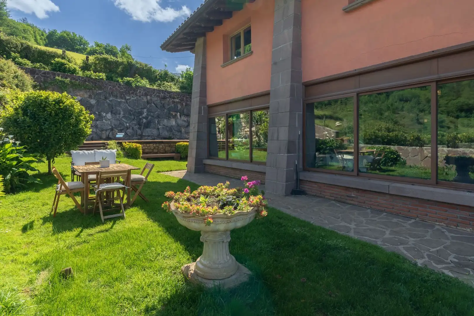 Jardín de Casa o chalet en venta en Elduain con Calefacción, Trastero y Amueblado