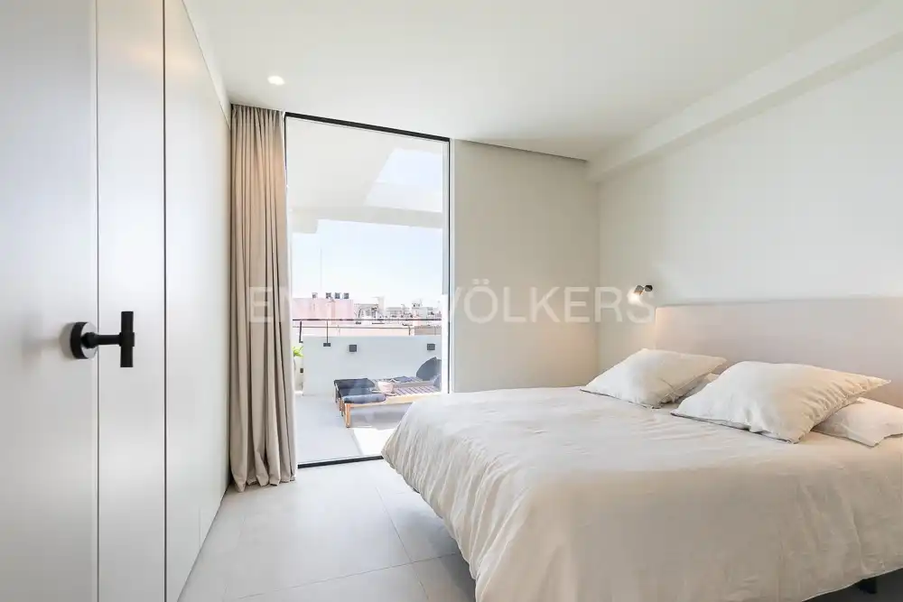 Bedroom of Attic for rent in Valencia  with Air Conditioner, Heating and Terrace
