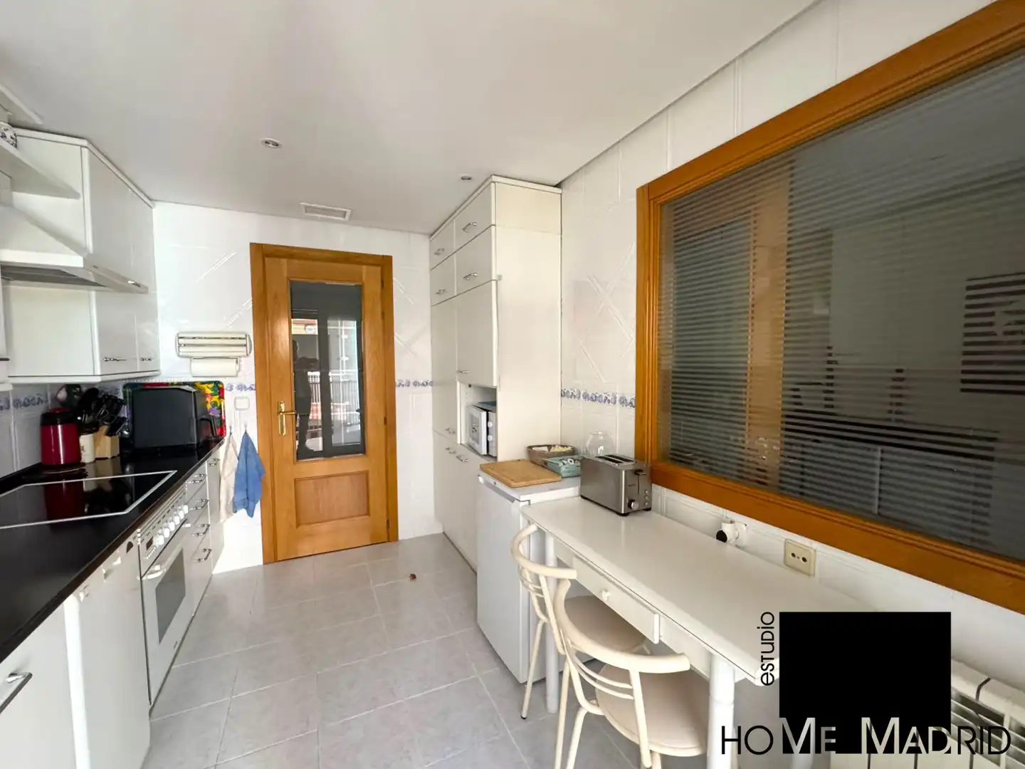 Cocina de Piso en venta en Madrid con Aire acondicionado, Calefacción y Jardín privado