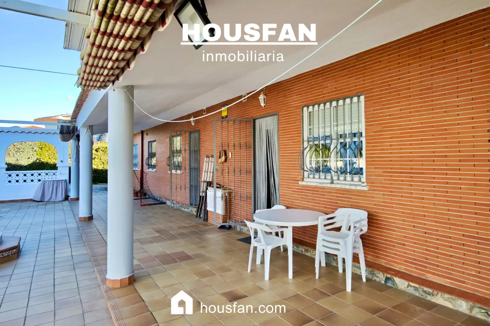 Exterior view of Houses for sale in Cáceres  with Air Conditioner, Heating and Private garden