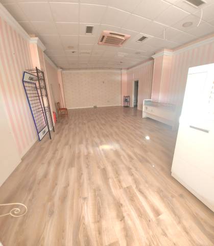 Local comercial en Alquiler en Joaquina Eguaras