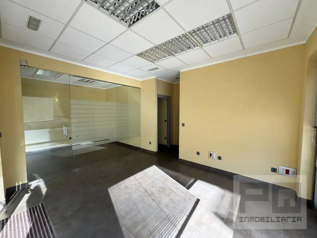 Local comercial en venta en Calle Virgen De La Soterraña, imagen 5