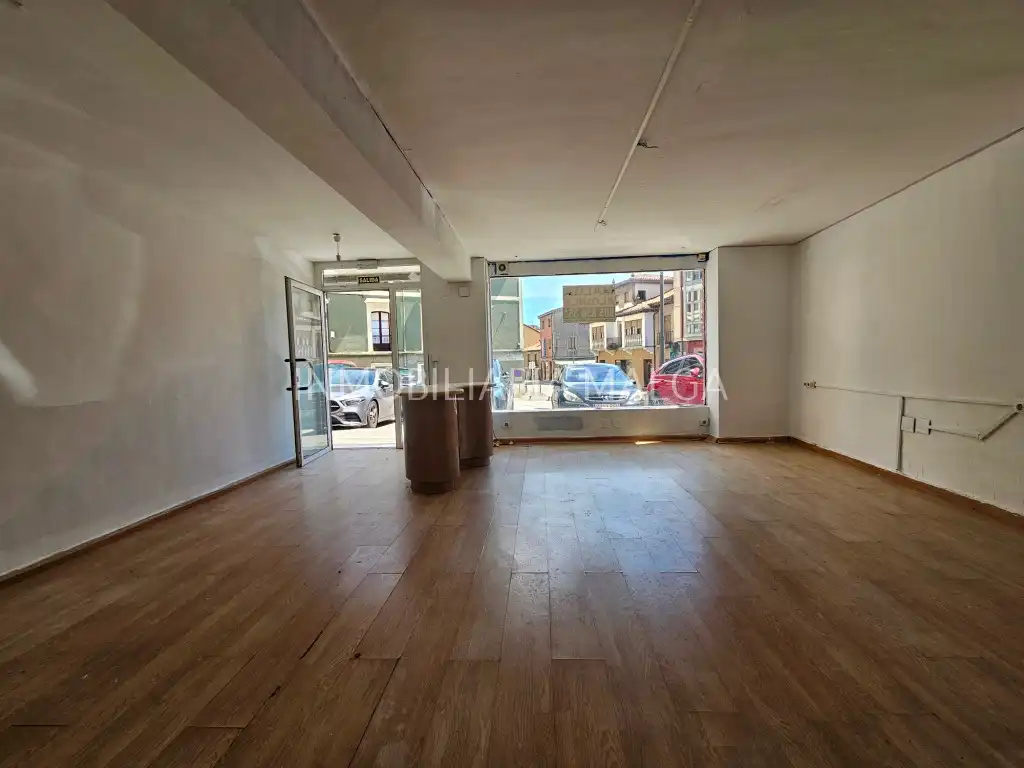 Business premises to rent in Avenida de la Reconquista 6, imagen 9