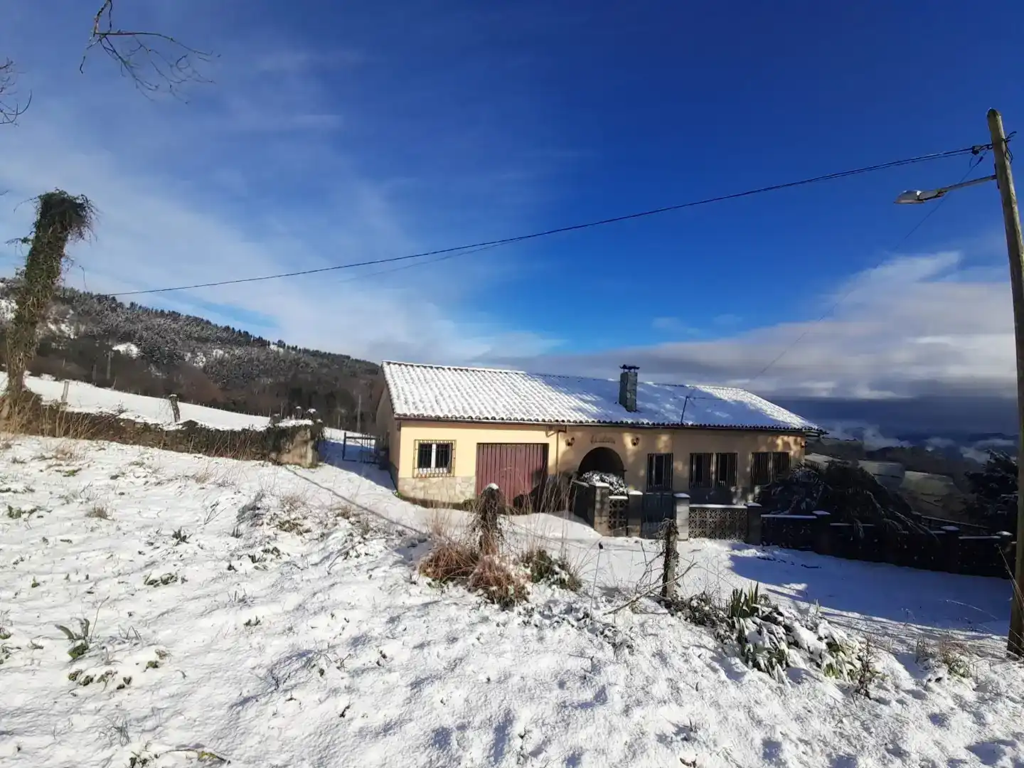 Vista exterior de Finca rústica en venda en Salas