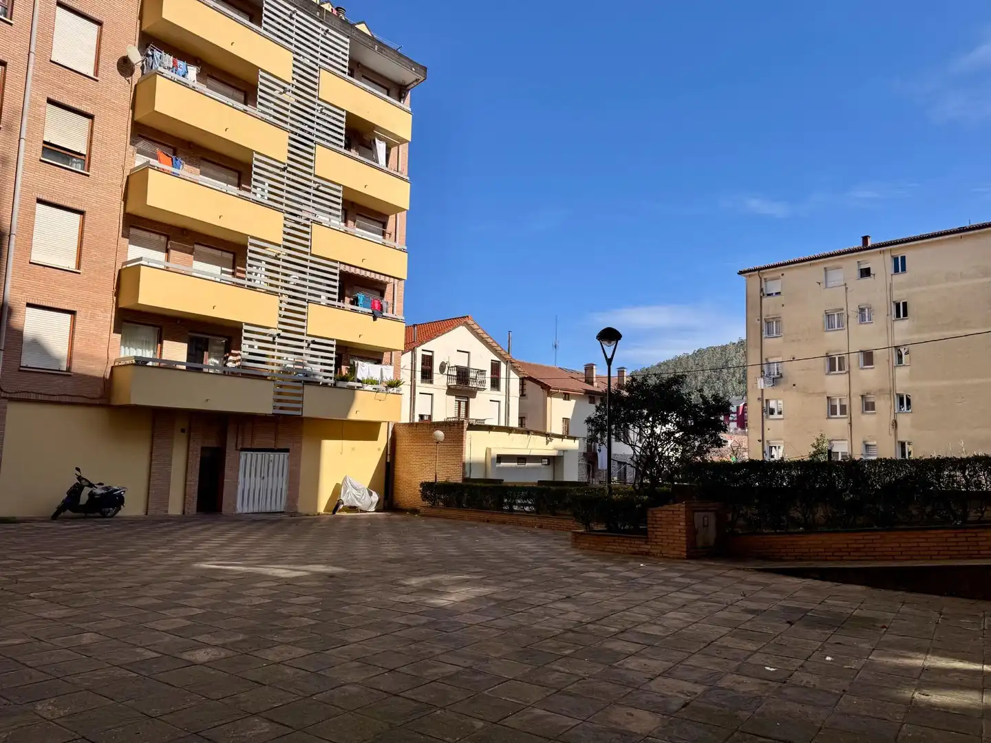 Vista exterior de Pis en venda en Medio Cudeyo amb Calefacció i Terrassa