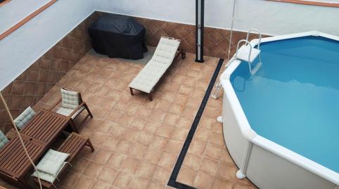 Foto 2 de Casa adosada en venta en La Plana, Barcelona