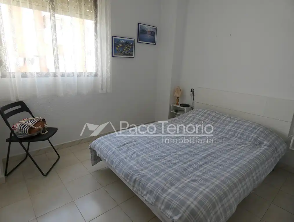 Dormitori de Apartament de lloguer en La Antilla amb Terrassa, Moblat i Forn