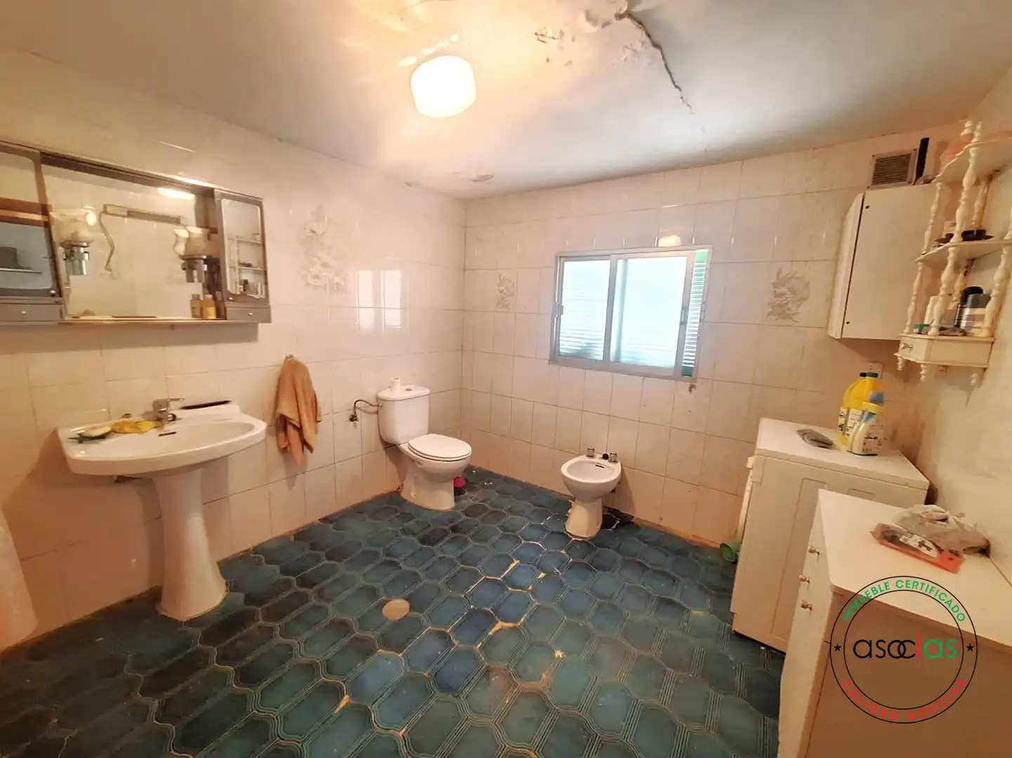 Bathroom of Detached homes for sale in Sahagún  with Heating, Private garden and Storage room