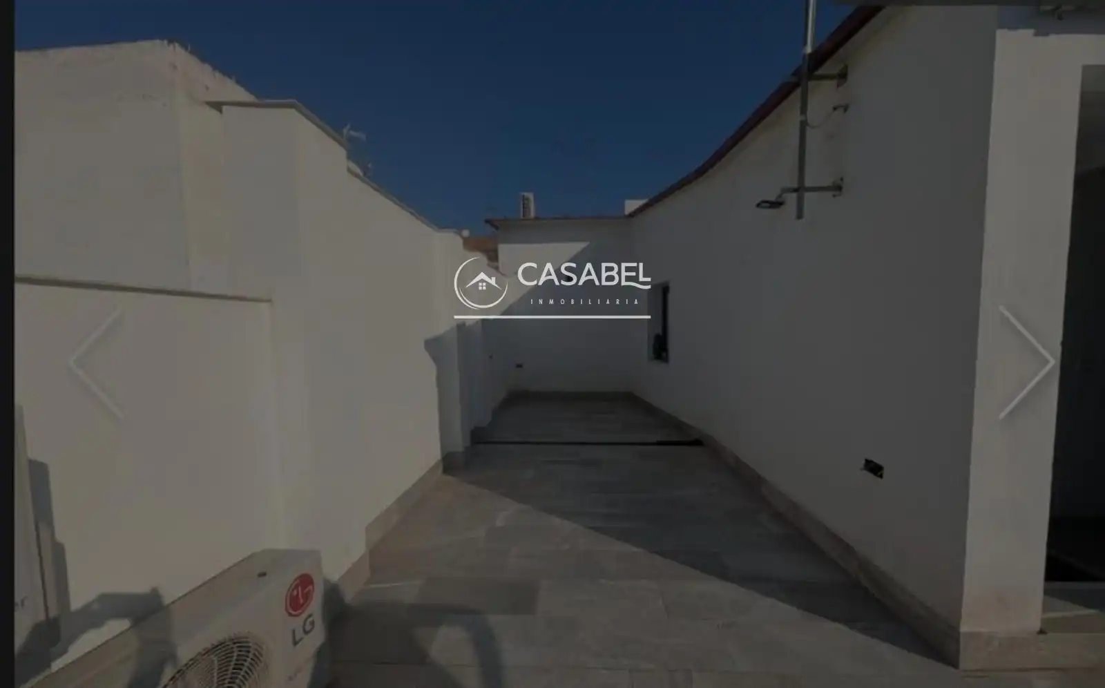 Vista exterior de Casa o xalet en venda en Córdoba amb Aire condicionat, Terrassa i Traster
