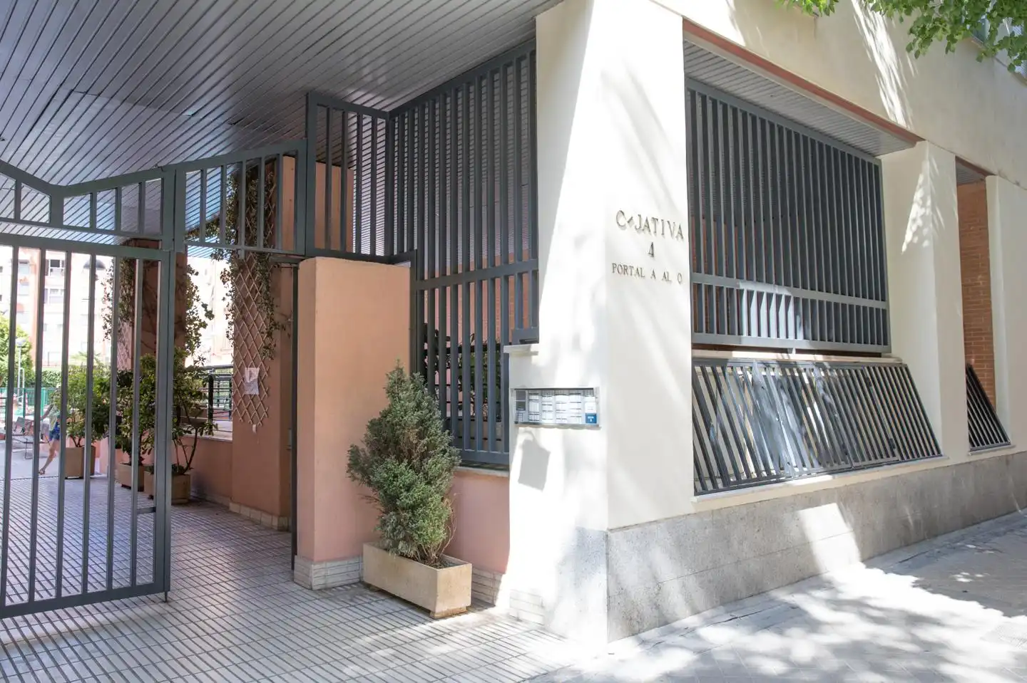 Vista exterior de Àtic de lloguer en Madrid amb Aire condicionat, Calefacció i Parquet