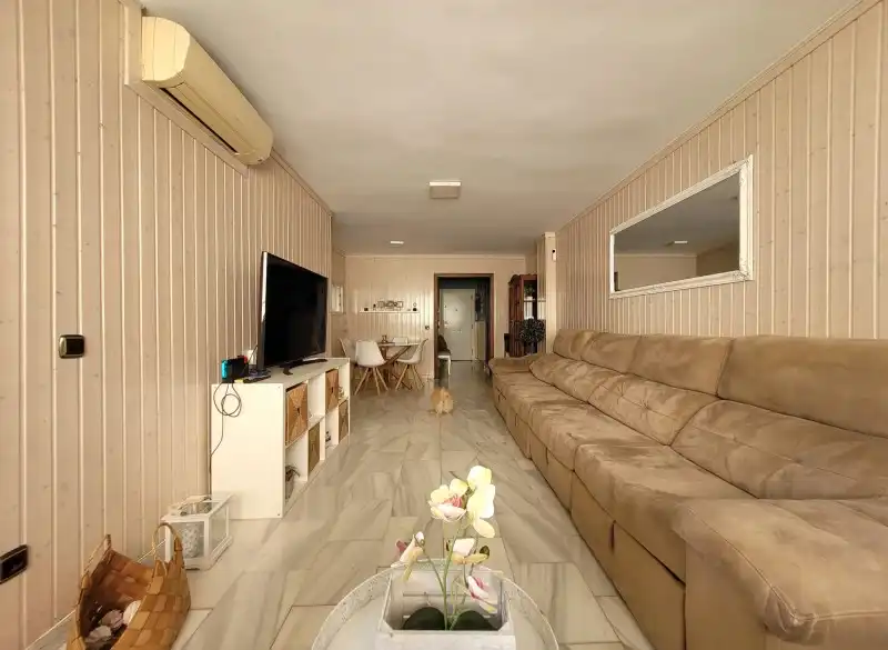 Piso en venta en Calle Jerez Perchet, 24, Cortijo Bazán - Los Casinis - Los Cipreses