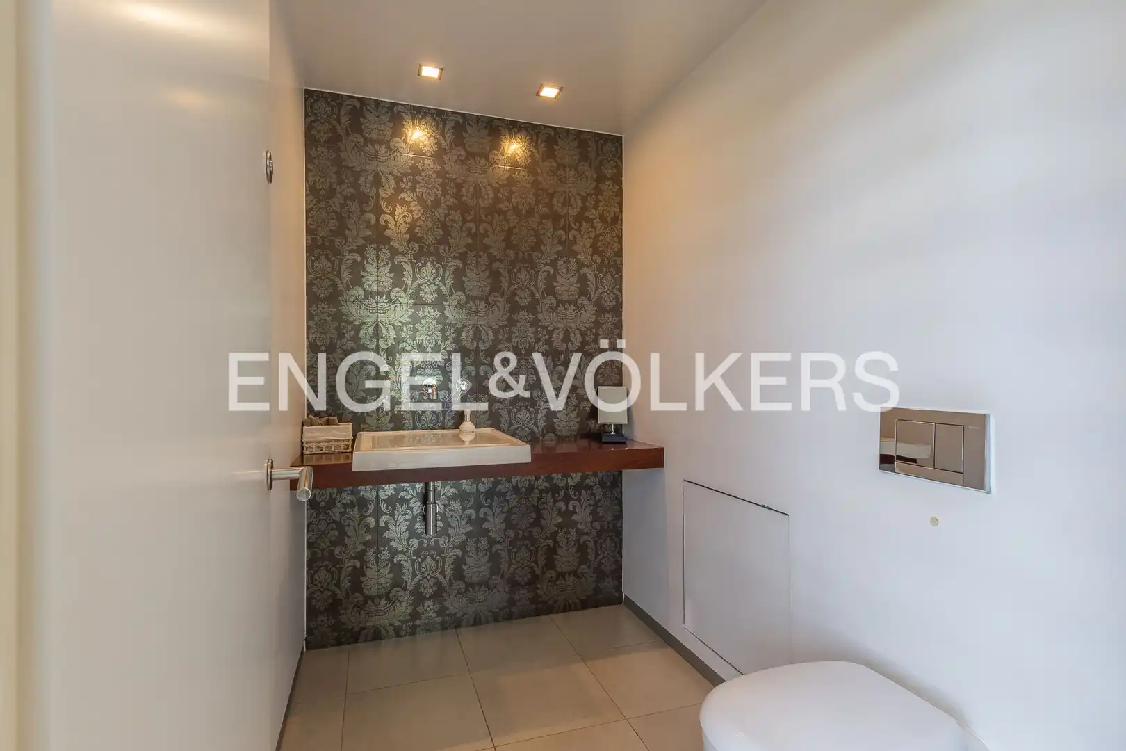Bathroom of Houses for sale in Sant Cugat del Vallès  with Air Conditioner, Heating and Private garden