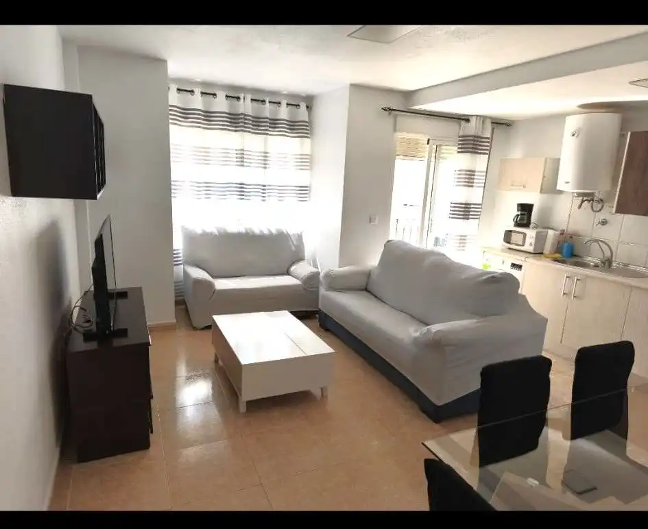 Sala d'estar de Apartament en venda en Águilas amb Aire condicionat, Traster i Moblat