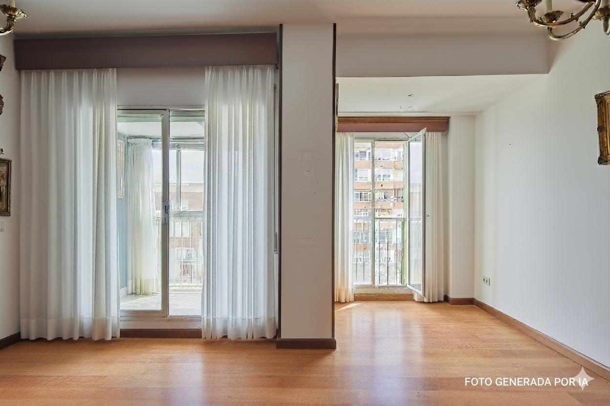 Dormitori de Pis en venda en  Cádiz Capital amb Terrassa