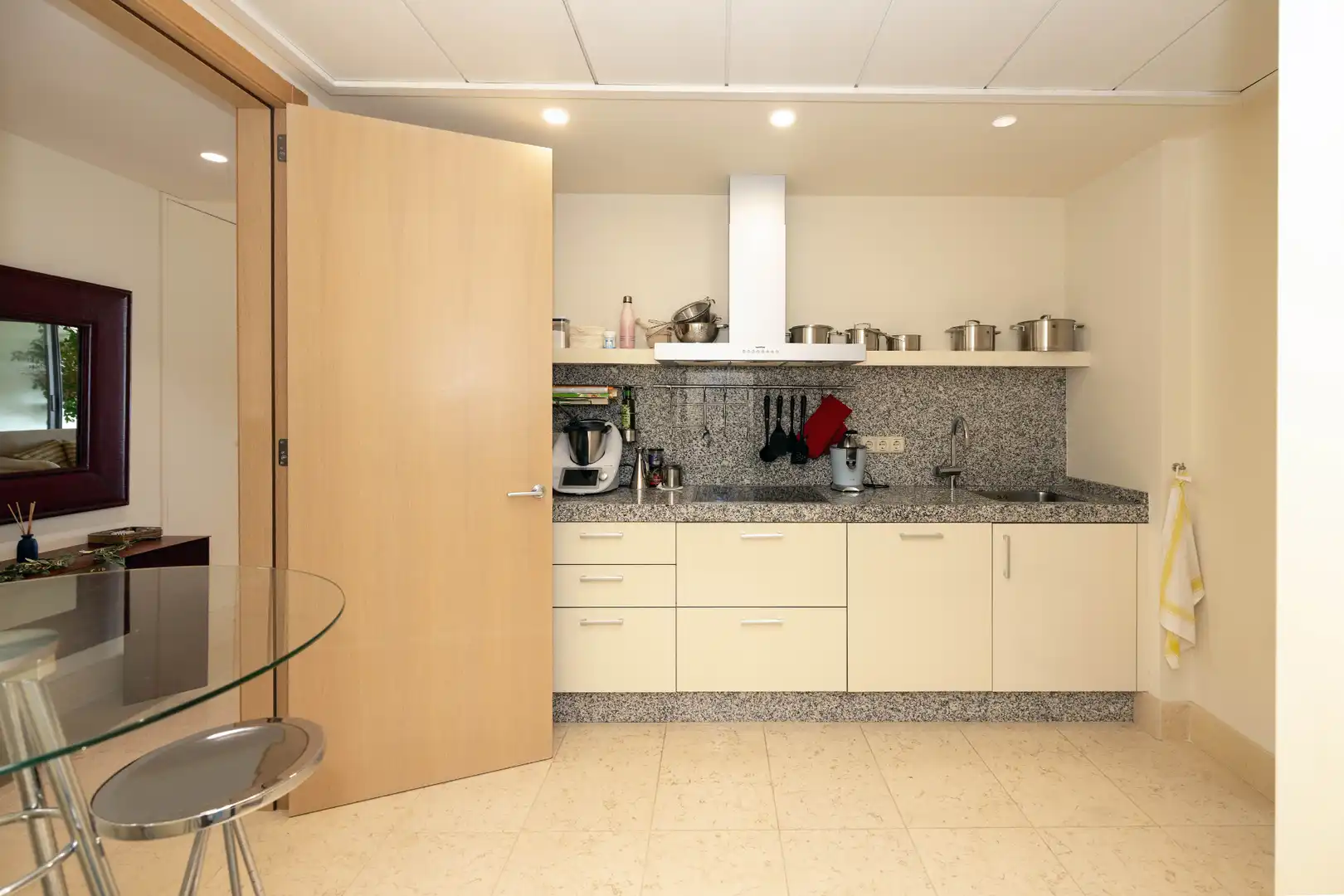 Flat with pool for sale in Urbanizacion los Altos de los Monteros, imagen 42