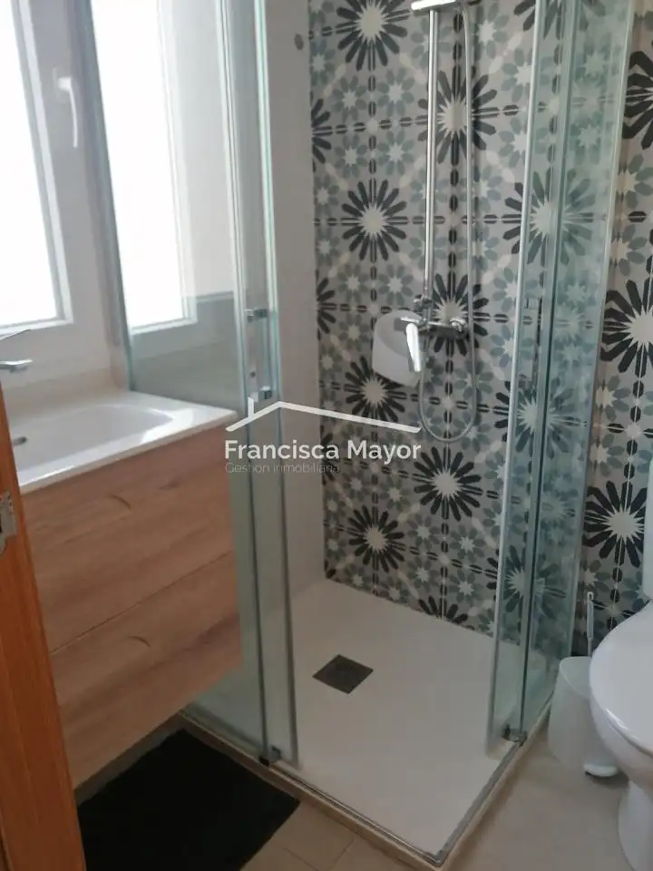Baño de Piso de alquiler en Valencia con Trastero, Amueblado y Balcón