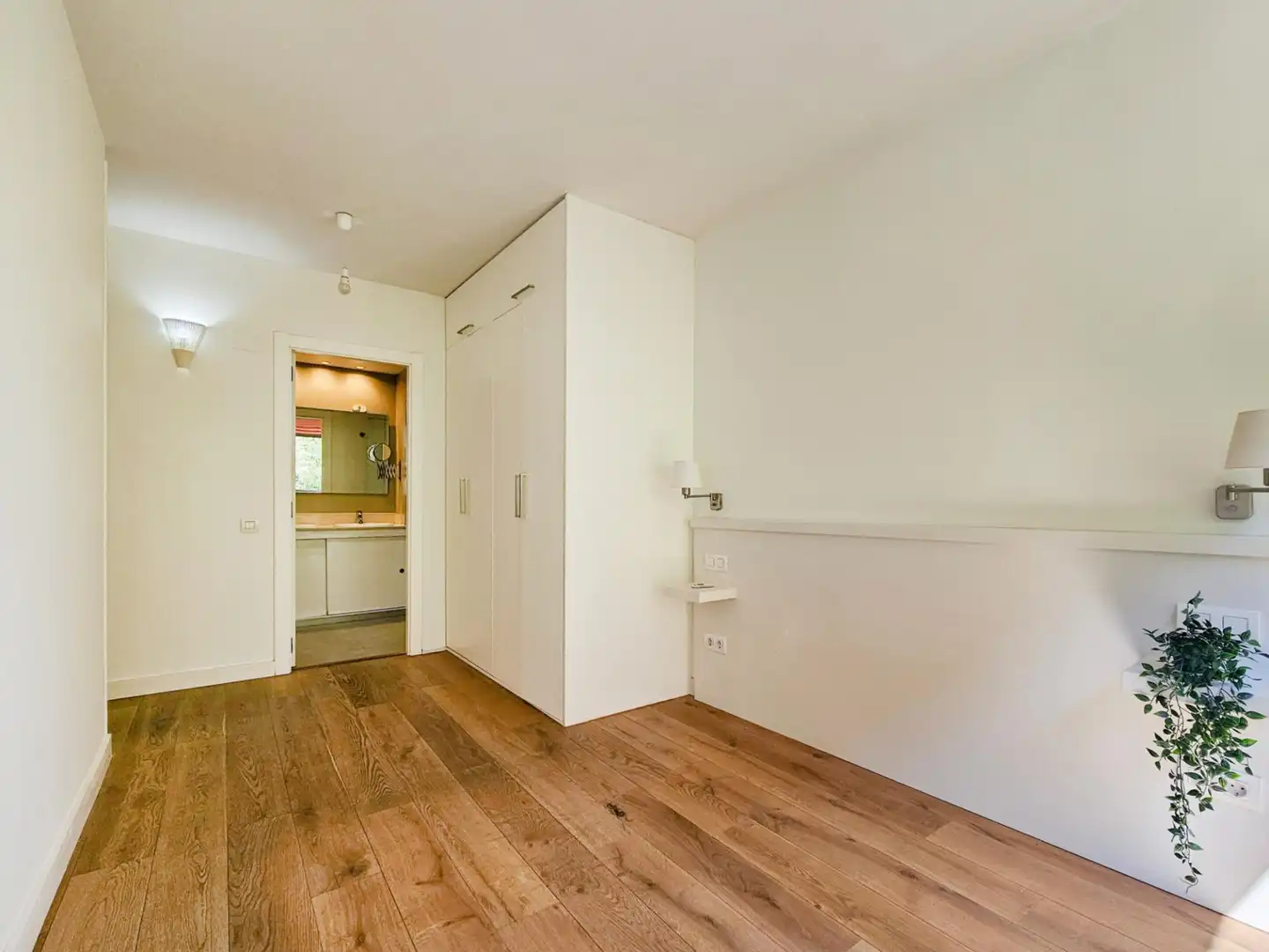 Schlafzimmer von Wohnung zum Verkauf in Barcelona mit Klimaanlage, Heizung und Terrasse