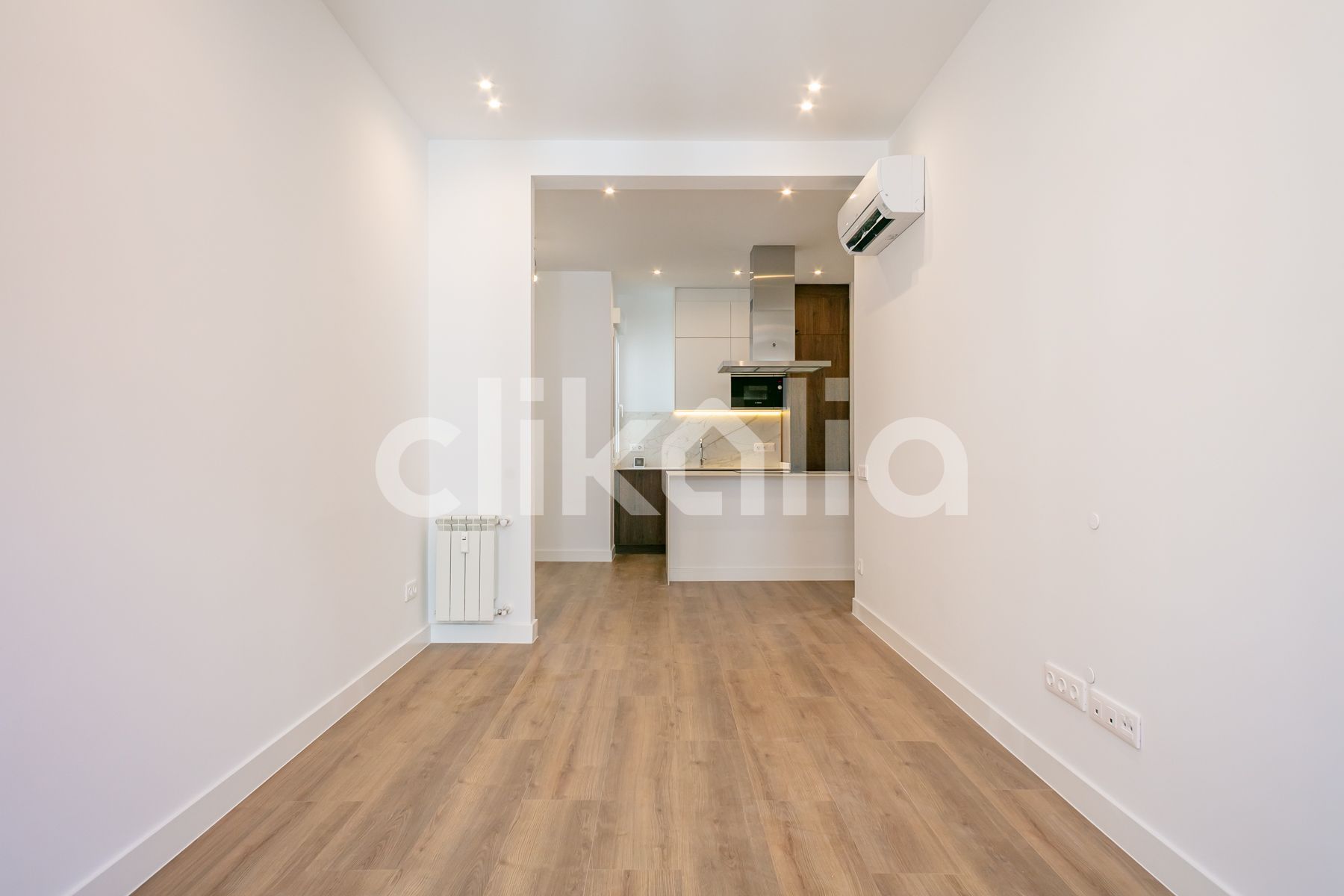 Living room of Flat for sale in  Madrid Capital  with Air Conditioner and Heating